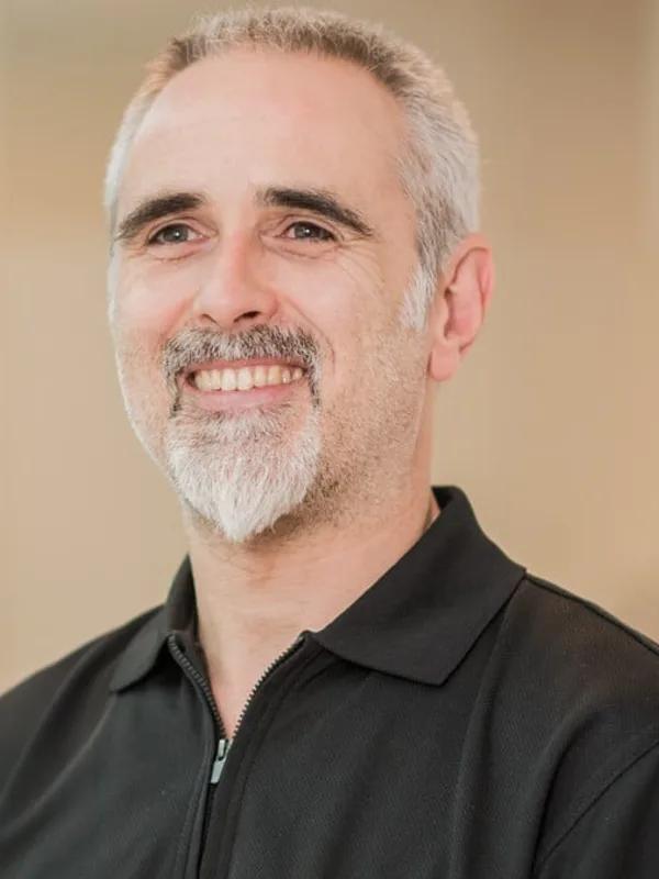 Dr. med. Arnold Gurndin